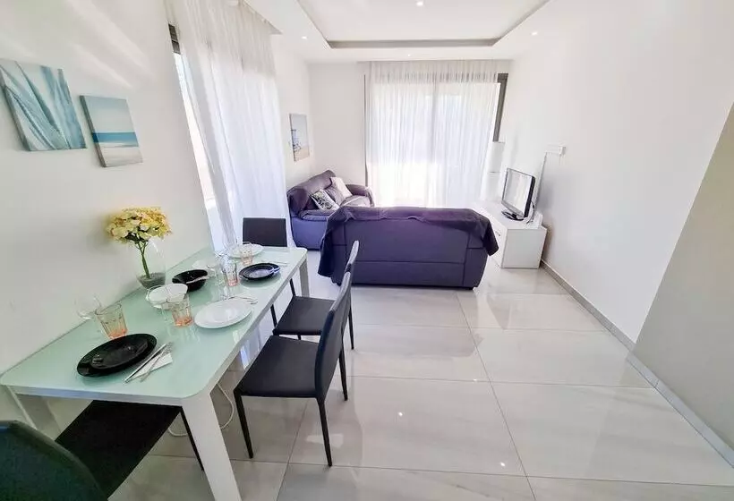 Sea La Vie Seaview Apartment