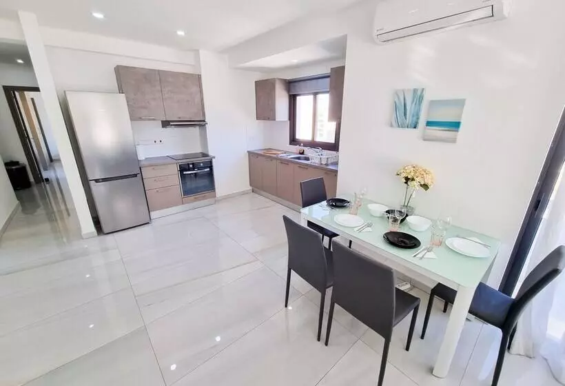 Sea La Vie Seaview Apartment