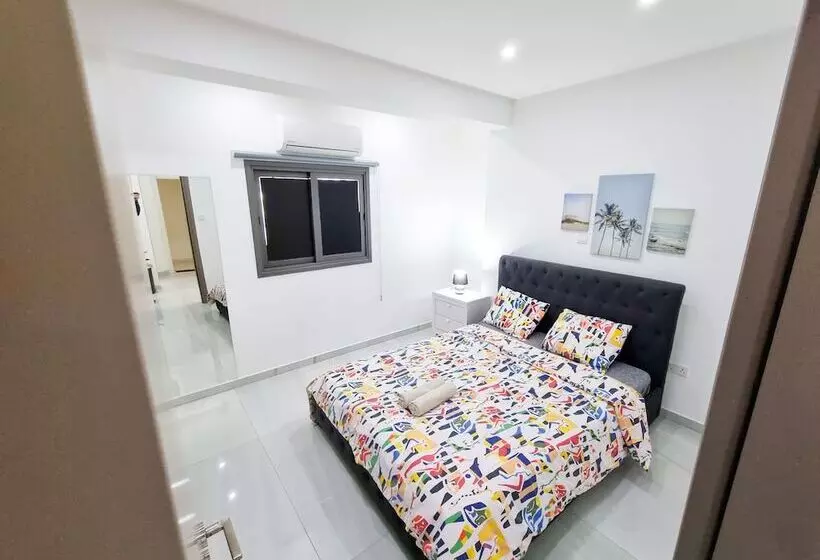 Sea La Vie Seaview Apartment