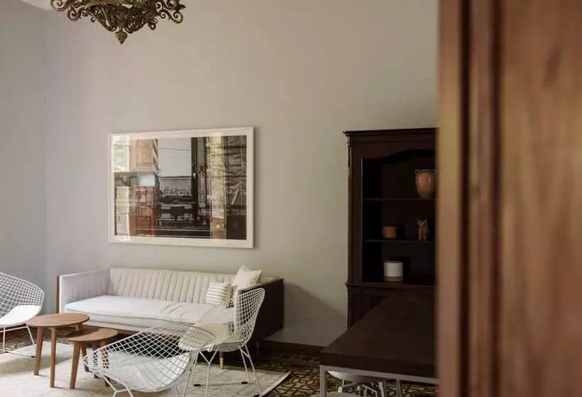 3br Baroque Villa With Spacious Terrace