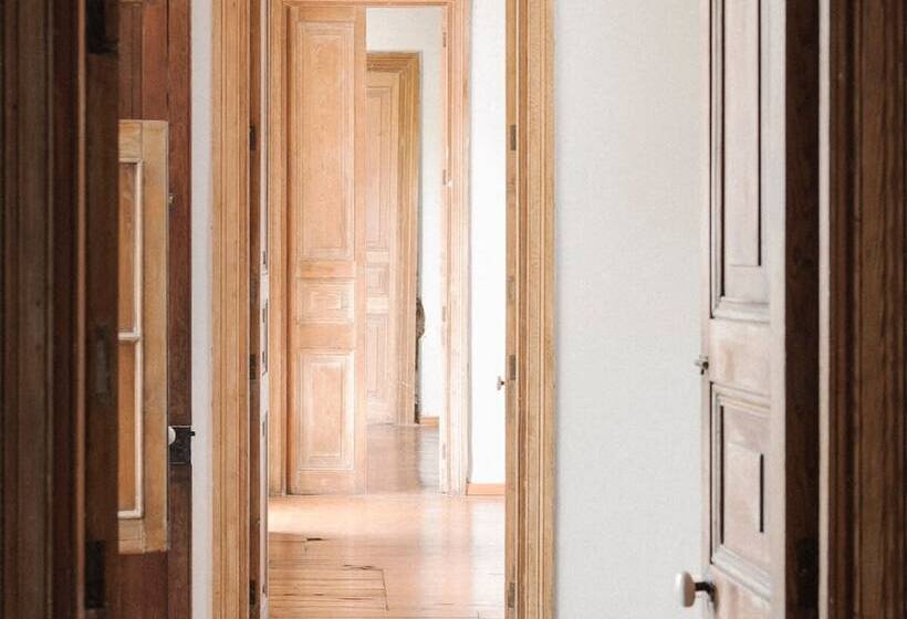 3br Baroque Villa With Spacious Terrace