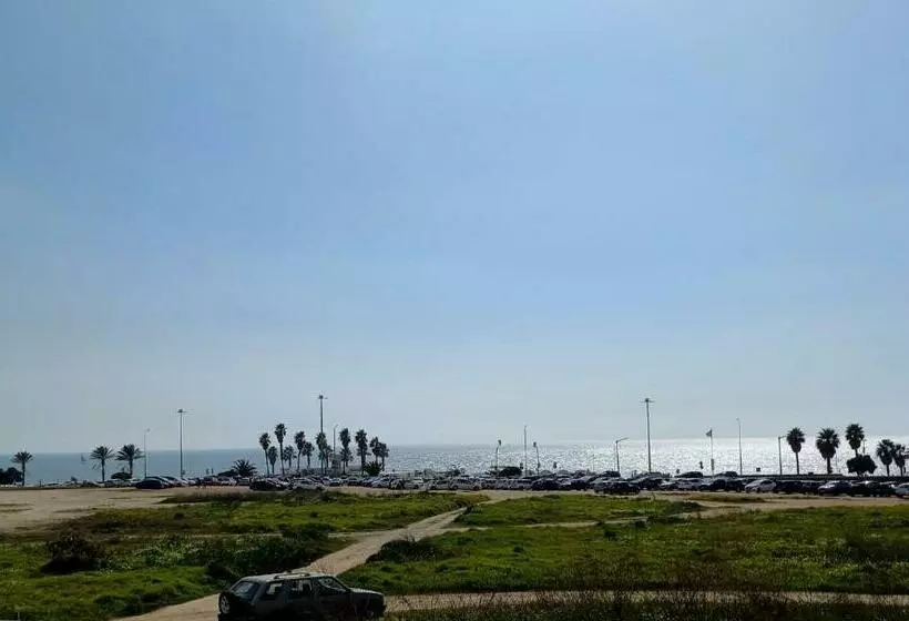 Carcavelos Surf Beach House