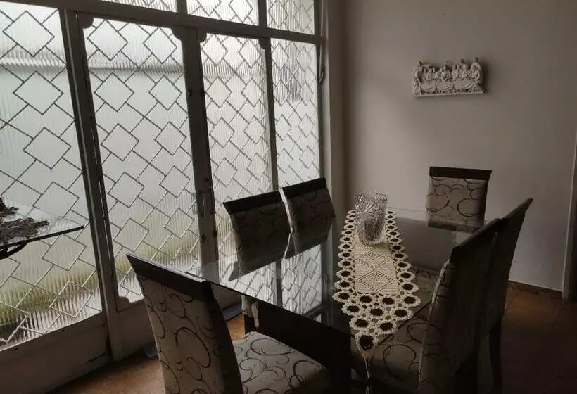 Casa ótima E Localização Excelente Em Aparecida Sp