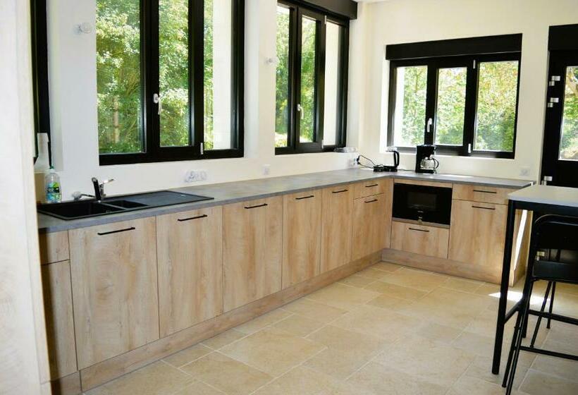 Maison Typique   Très Grand Jardin   7km De La Mer