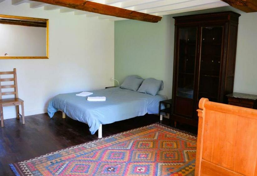 Maison Typique   Très Grand Jardin   7km De La Mer