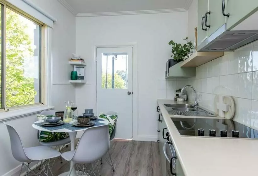The Baylis Boutique Apartments   Stay On Baylis, Shopping Precinct, Free Parking