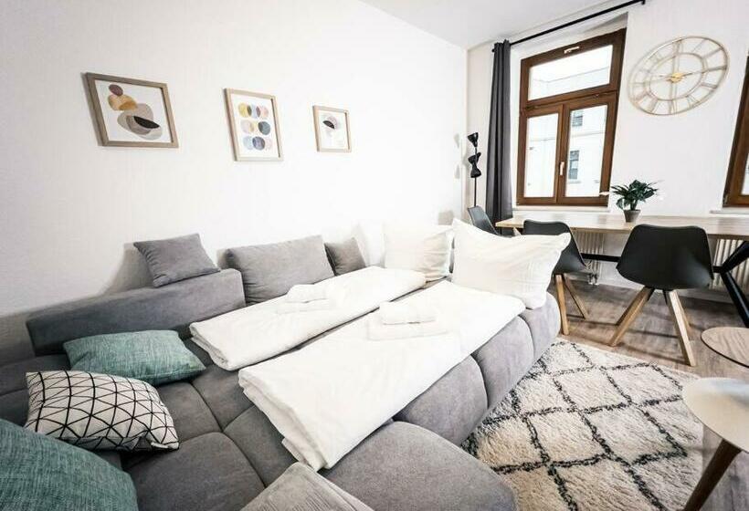 ⋙ Stilvolle Wohnung Mit 2 Schlafzimmern & Balkon ⋘