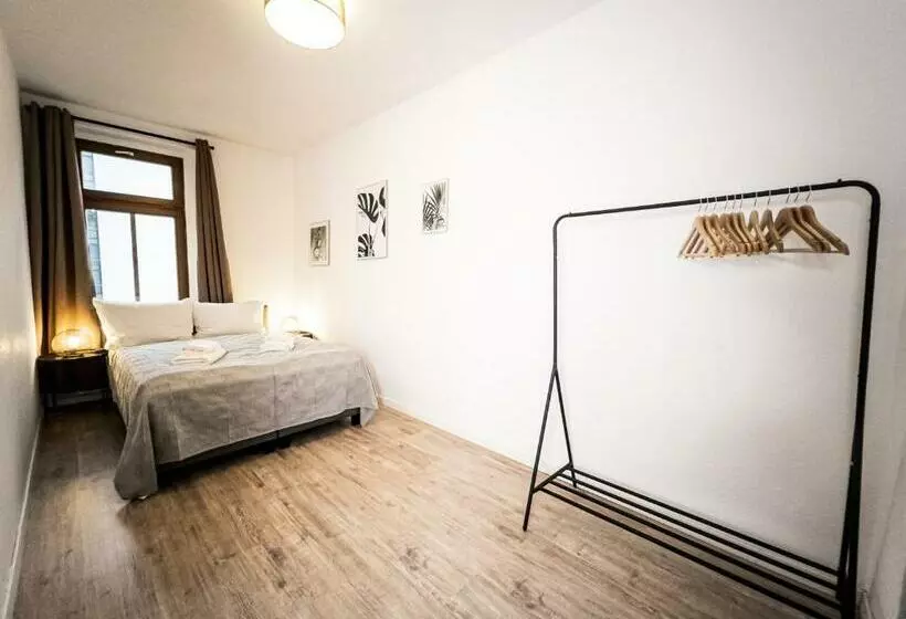 ⋙ Stilvolle Wohnung Mit 2 Schlafzimmern & Balkon ⋘