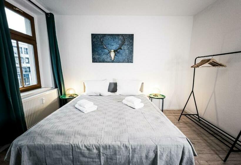 ⋙ Stilvolle Wohnung Mit 2 Schlafzimmern & Balkon ⋘