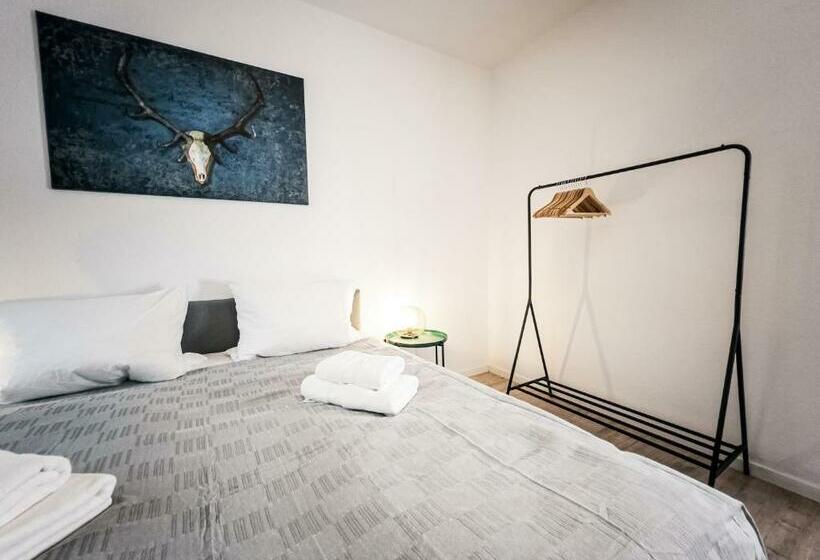 ⋙ Stilvolle Wohnung Mit 2 Schlafzimmern & Balkon ⋘