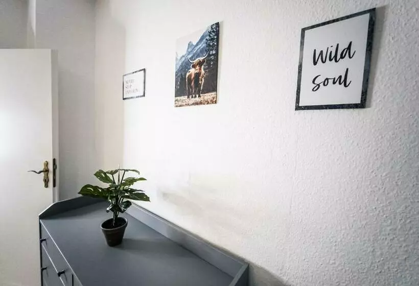 ⋙ Stilvolle Wohnung Mit 2 Schlafzimmern & Balkon ⋘