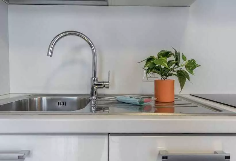 Joivy Superb Flat For 4 With Balcony Near Milano Centrale