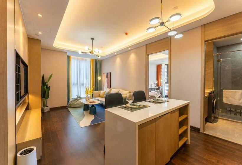 Locals Apartment House 20