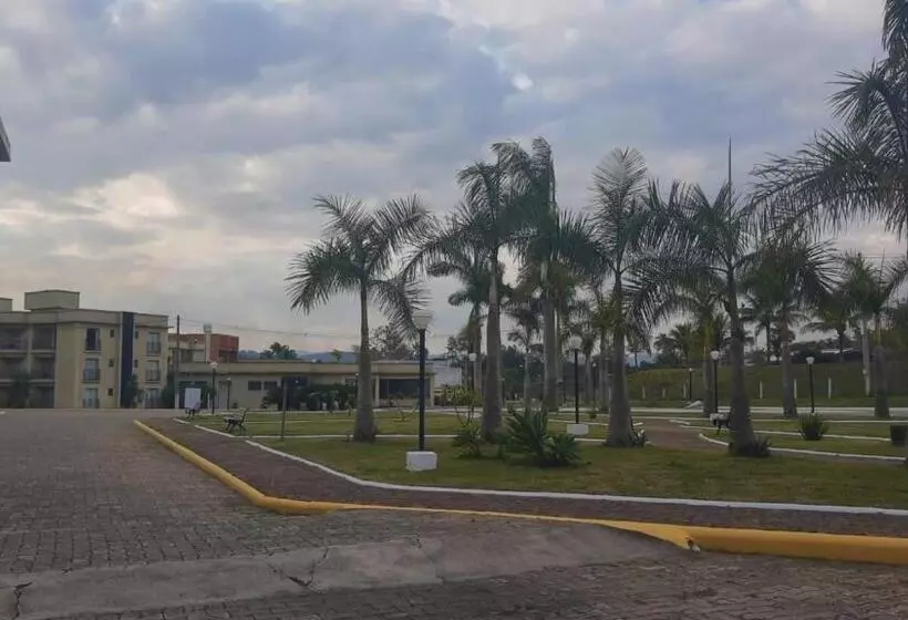 Parque Aldeia Das águas Flat