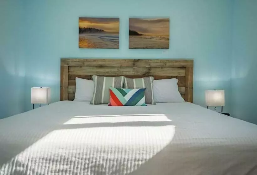 The Black Pearl, Luxury King Bed And Patio