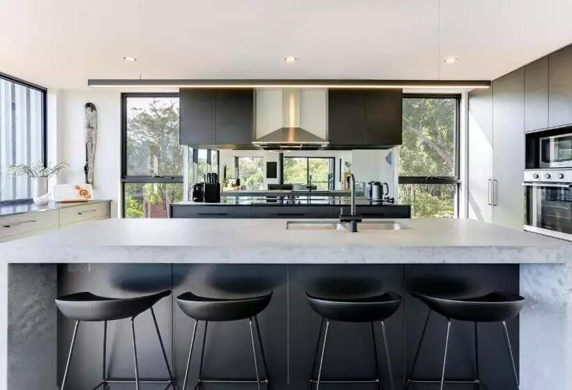 Carpe Artes  Architectural Bushland Home, Marg Riv