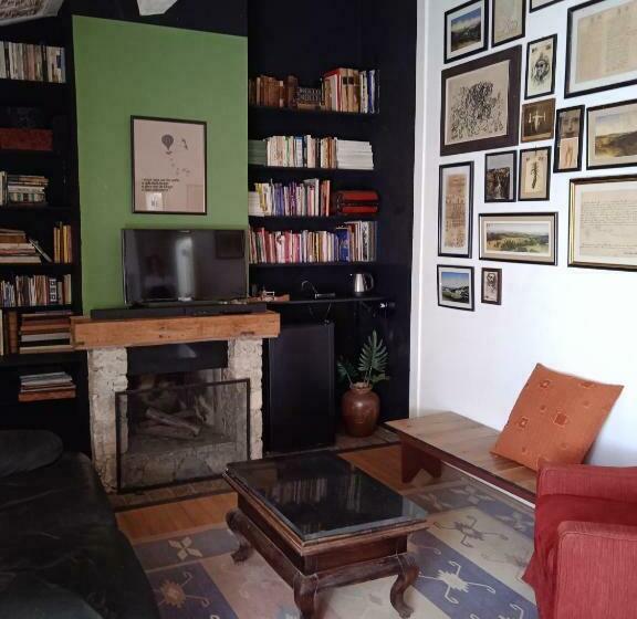 Casa Tiradentes   Apto 2