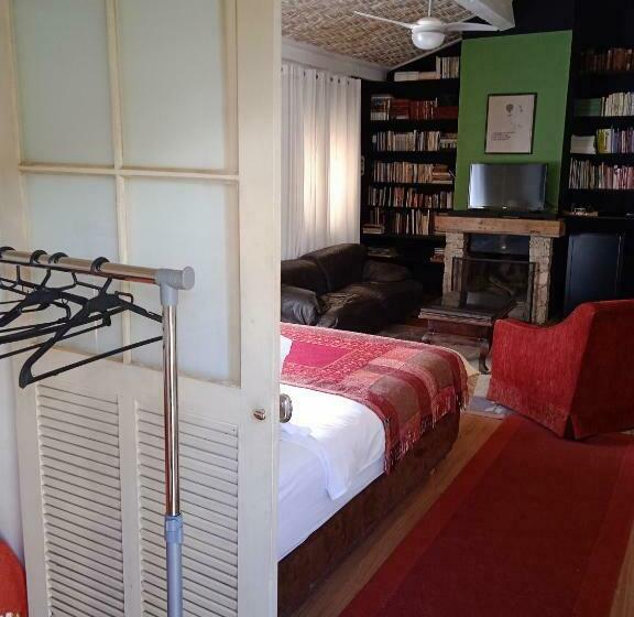 Casa Tiradentes   Apto 2