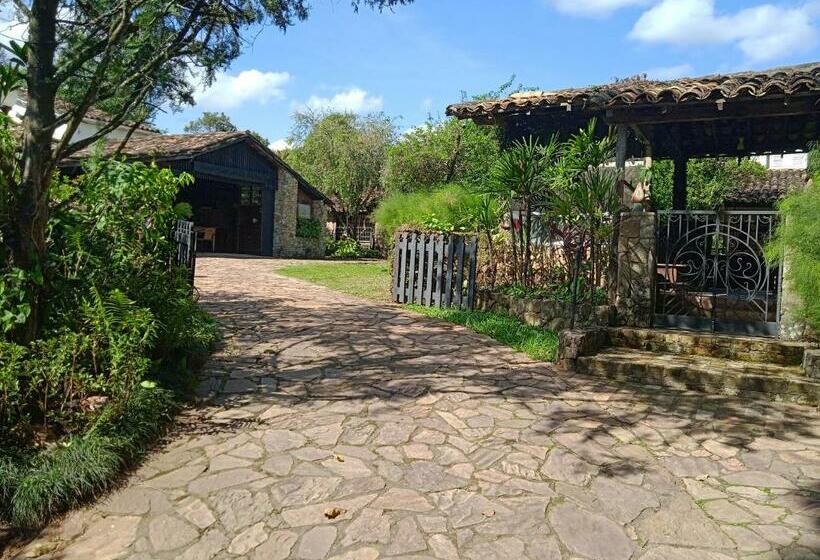 Casa Tiradentes   Apto 2