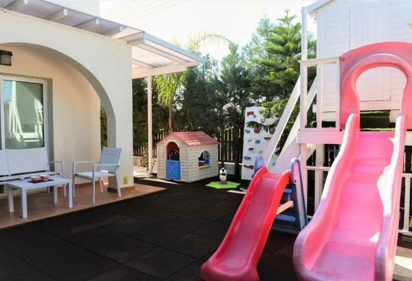 Marilena Gardens Villa