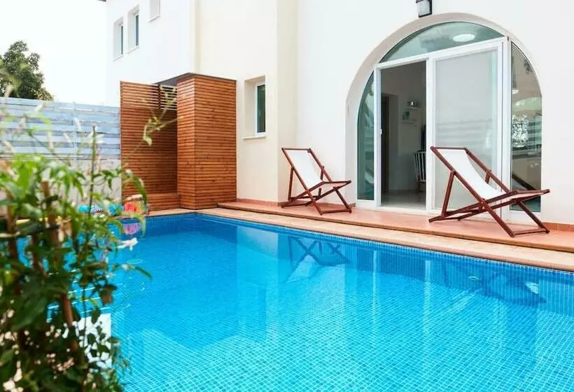 Marilena Gardens Villa