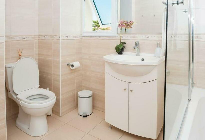 Marilena Gardens Villa