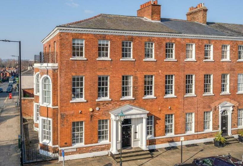 Wakefield Town House