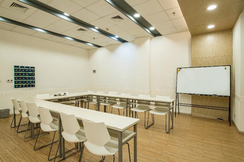 Hotel Hanting Beijing Yansha Xiaoyunqiao