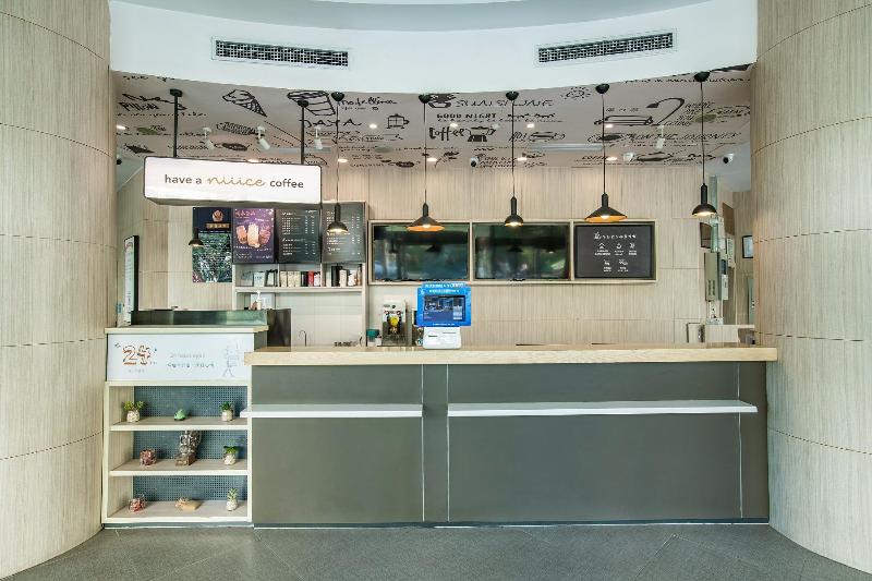 Hotel Hanting Beijing Yansha Xiaoyunqiao