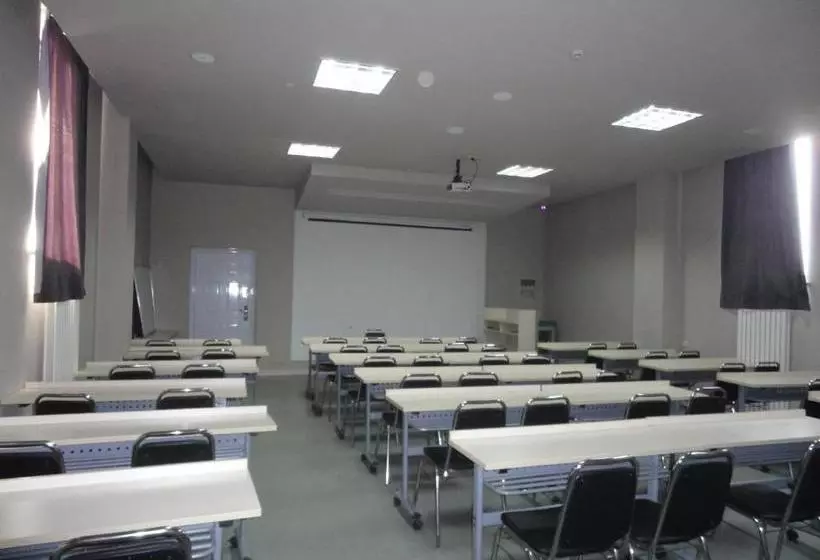 Отель Jinjiang Inn Zaozhuang Shizhong District Middle Junshan Road