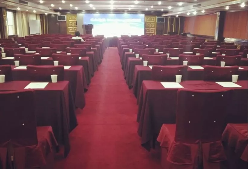 هتل Xian Jinyuan Furun