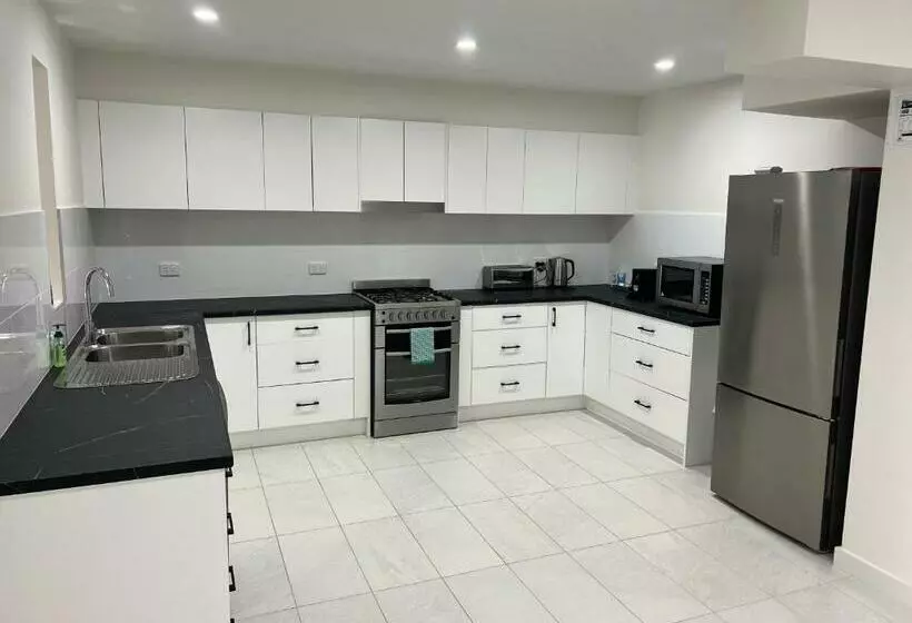 Beachside & Jetty View Apartment 2  Skippers Apartment