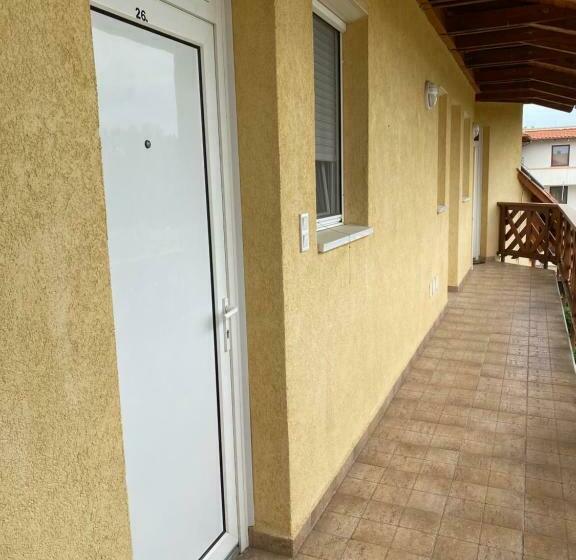 Liviapartman Lelle #2