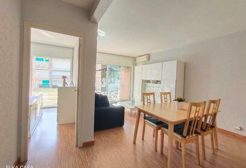 Apartamento Muy Luminoso En Segunda Línea De Mar