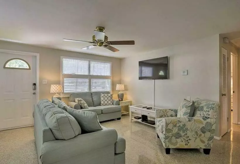 Rita S Cottage By The Beach   Steps To Ocean!