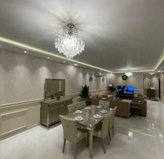 فيلاtr1الجامعة