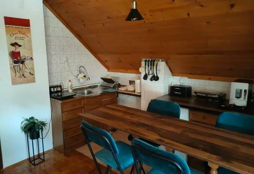 Vila Jezerski Raj