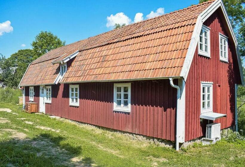 5 Bedroom Lovely Home In Tving