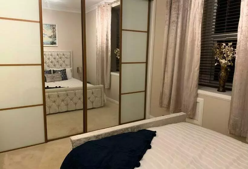 Dunfermline Gf Flat, 5 Min Walk To Train St. And High St