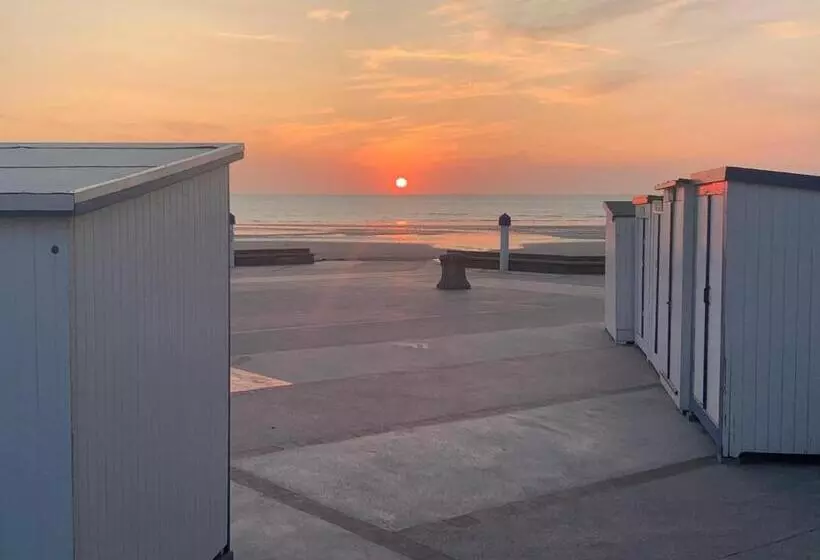 Entre Mer Et Commerces