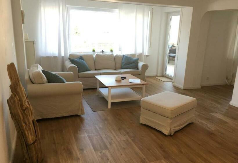 Ferienwohnung Mit Blick Ins Rheintal