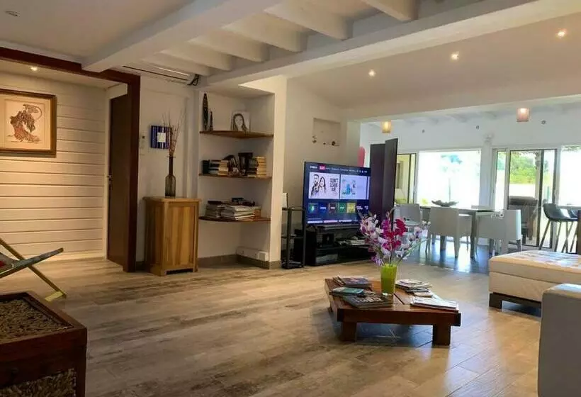 Villa Clara Gosier Sea View