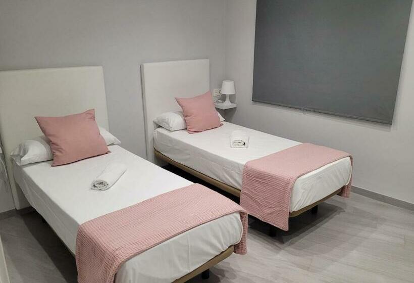 Apartamentos Bluebelle   Marbella