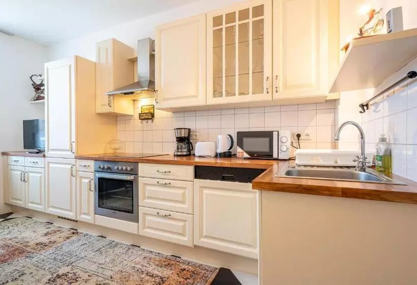 Apartment Deluxe Innsbruck   Mutters