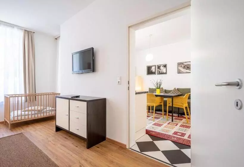 Apartment Deluxe Innsbruck   Mutters