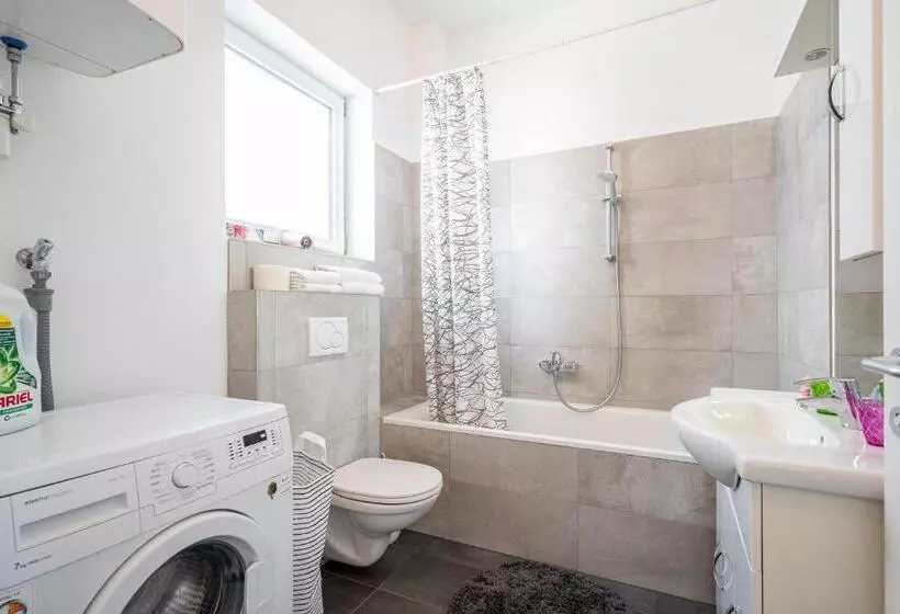 Apartment Deluxe Innsbruck   Mutters