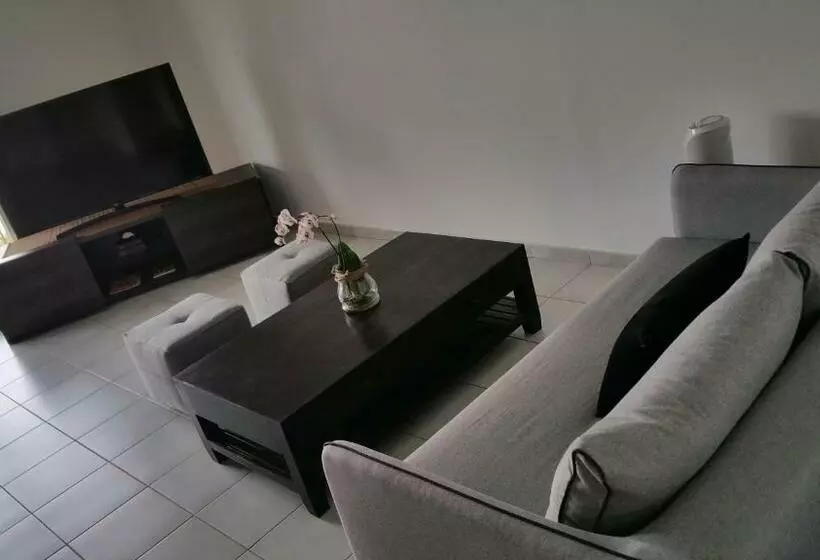 Apt 50m2 Avec Balcon Tout équipé Proche D Avignon