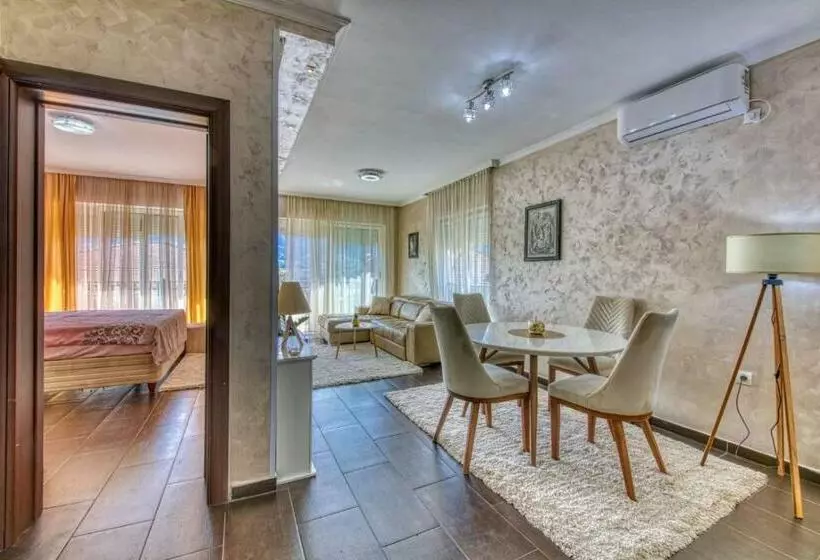 Ena Apartment