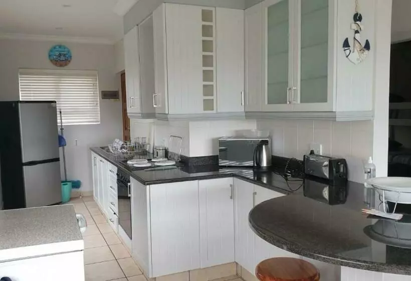 Mangrove Beach Estate, Dadda S Place, 321 Bokmakierie Wy