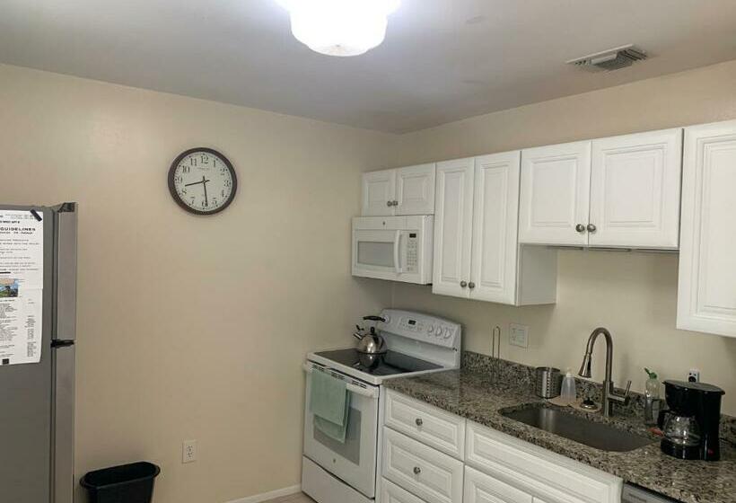 Michaels  Beachside Bungalows